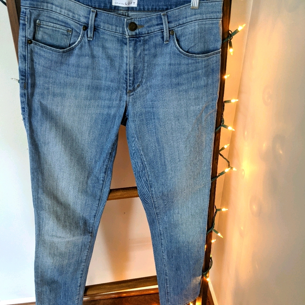 LOFT Relaxed Skinny Jeans Size 28/6